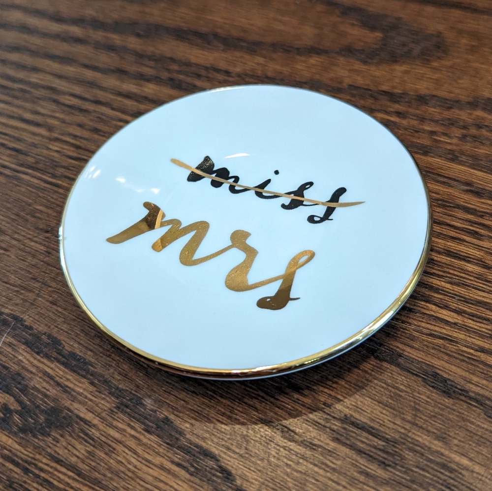 Kate Spade Miss to Mrs Dish ♠️💍